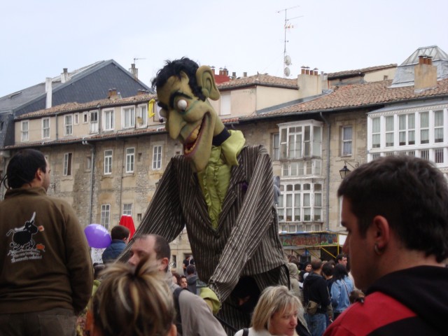 gASTEIZ Piztu (2).jpg