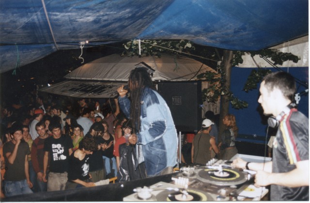 MOLOTOFF TXOSNA 2004 14.jpg