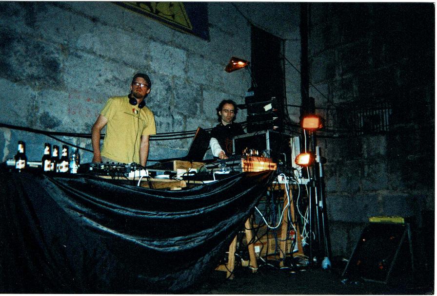 Molo Txosna 2007 - Mungos03.jpg